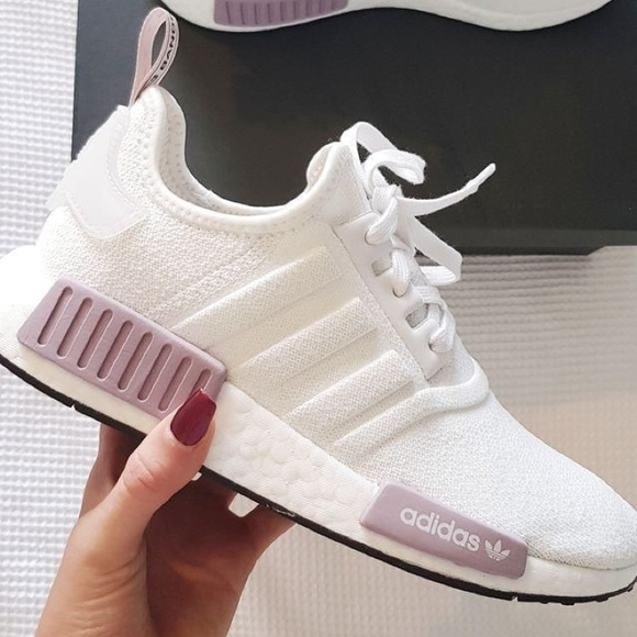 Meet your Posher, Amber - Picture 1 of 1